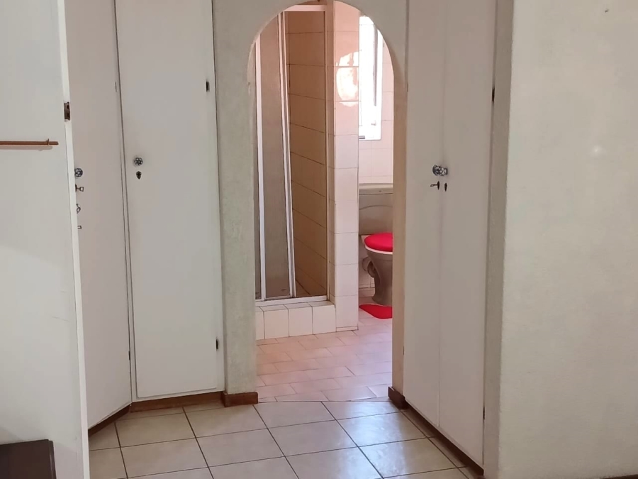 8 Bedroom Property for Sale in Cashan North West